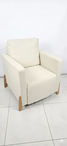Poltrona em perfeito estado de conservação 