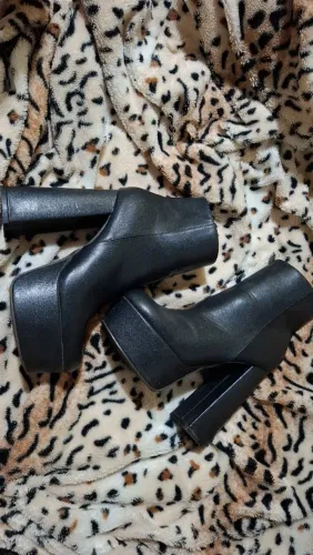 Vendo bota tamanho 40