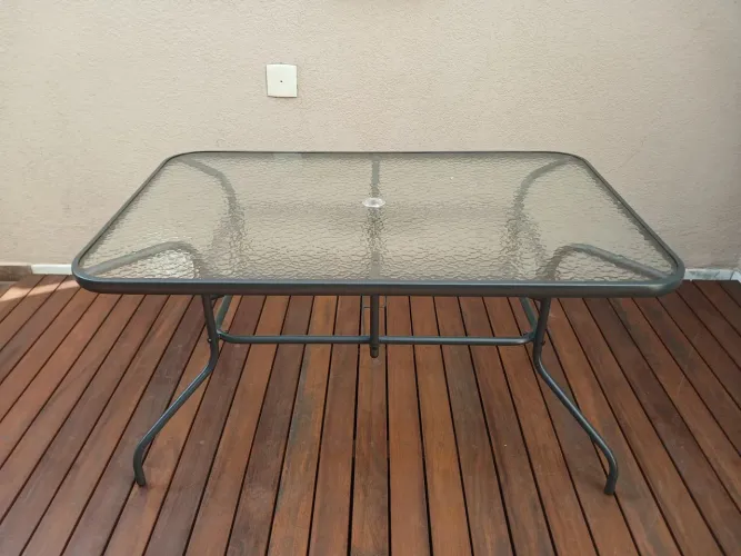 Mesa área externa 350,00 reais