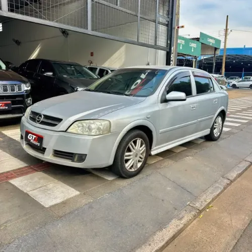 Chevrolet Astra 2.0 8V/ CD 2.0 8V Hatchback 5P MEC 2004
