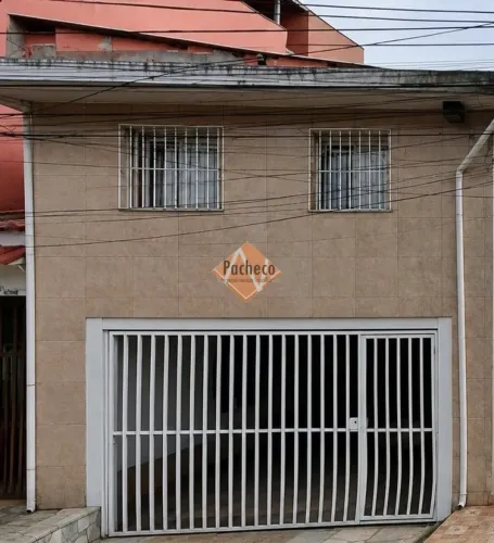 Sobrado na Penha de França, 01 dormitório, 02 vagas, 96m², R$ 310.000,00