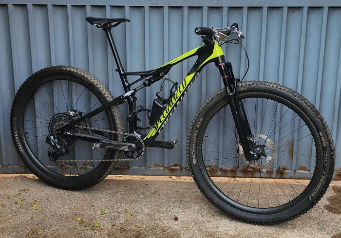 Bicicleta Specialized Epic Expert Carbon "M" 