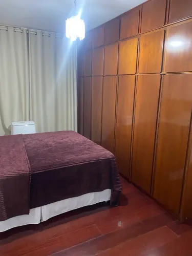 Apartamento no centro com garagem - Aluguel