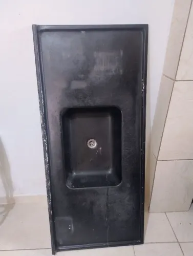 Pia de mármore/preta disponível