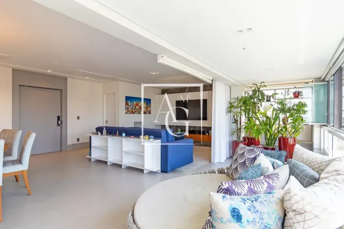 Apartamento de 211 m² e 3 suítes à venda no Panamby