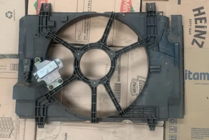 Defletor Nissan Tiida
