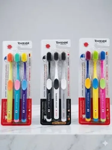 Escova de dente Toyoadent Ultra Soft ? Kit com 3 unidades