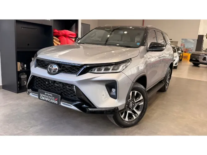 Toyota Hilux SW4 Diamond 2.8 TB 4X4 Die. Aut. 2024
