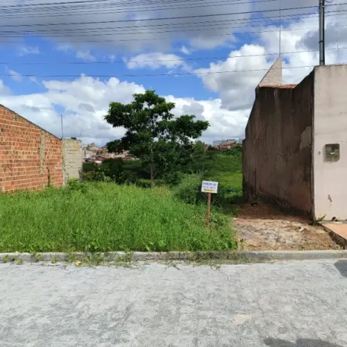 Terreno Lagarto / Libório