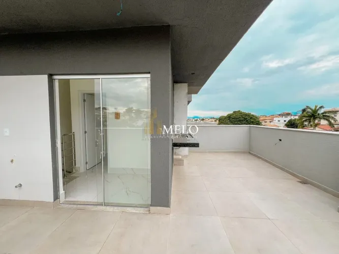 Excelente Cobertura no Copacabana à Venda por R$ 569.000,00