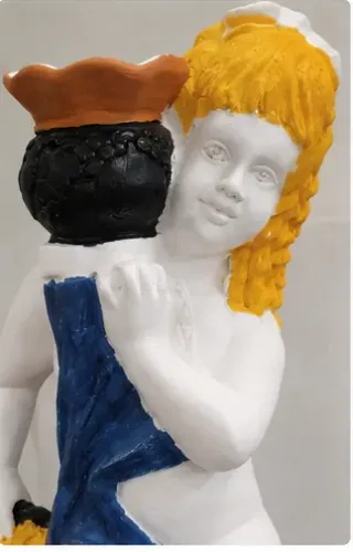 Estátua Decorativa Clássica com Vasos - Peça Ornamental