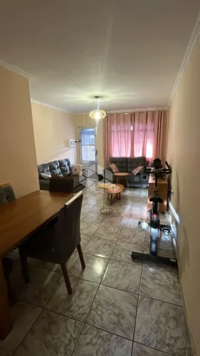 Sobrado à venda em condomínio fechado na Vila Continental.