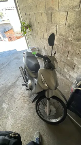 Biz 125 pedal