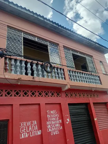 Aluga-se casa no autos do mercadinho