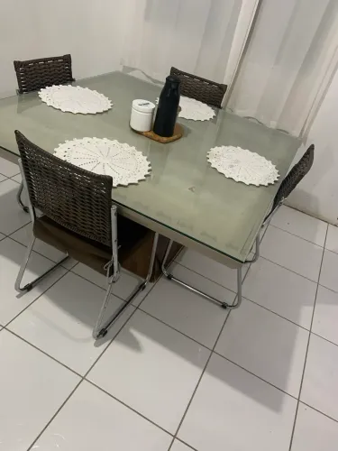Mesa quadrada de centro