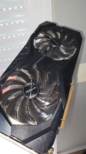 RX 6600 8GB RAM PRATICAMENTE NOVA