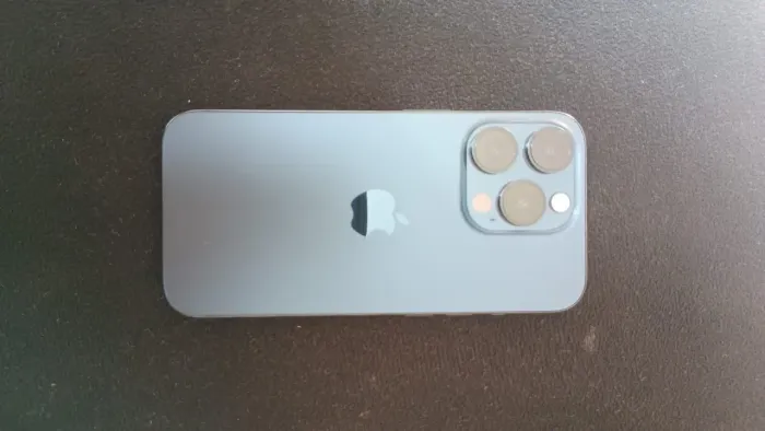 iPhone 15 Pro todo original