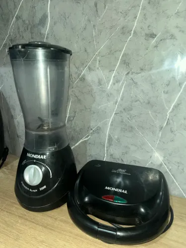 Vendo kit liquidificador e sanduicheira