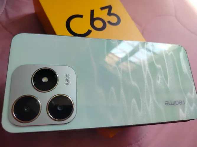 REALME C63