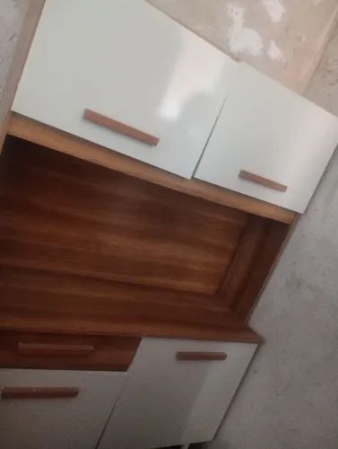 Vendo armário de cozinha semi-novo 