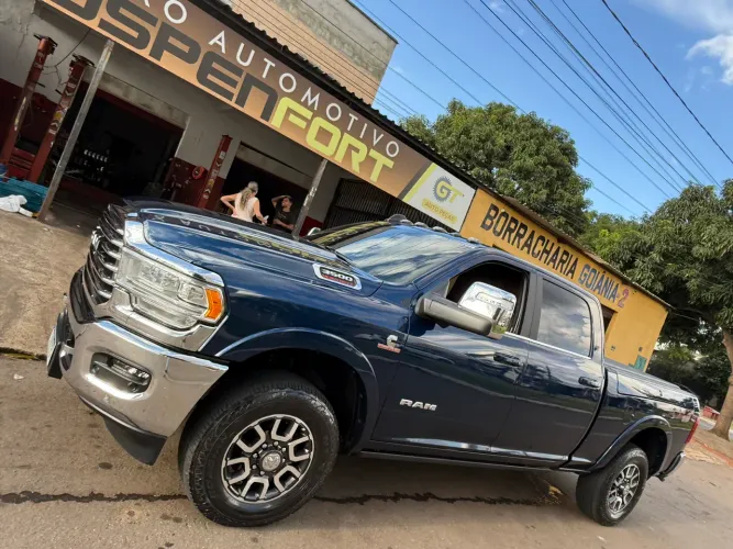 Ram 3500 Limited Longhorn 6.7 TB CD Diesel 2024