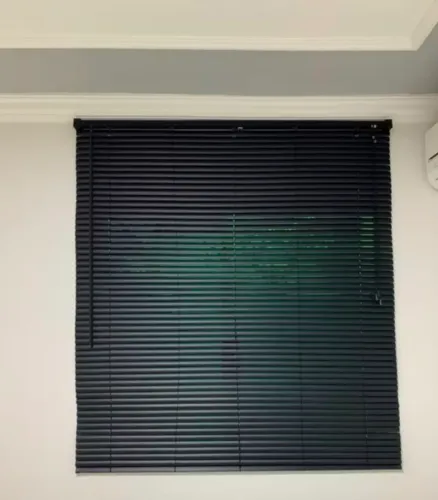 Persiana pvc preta 1,40x1,30