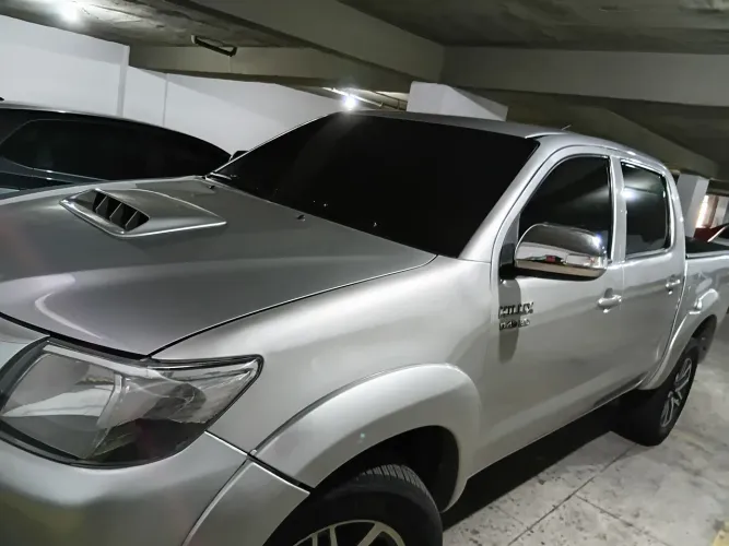 Toyota Hilux CD SRV D4-d 4X4 3.0 TDI Diesel AUT 2014