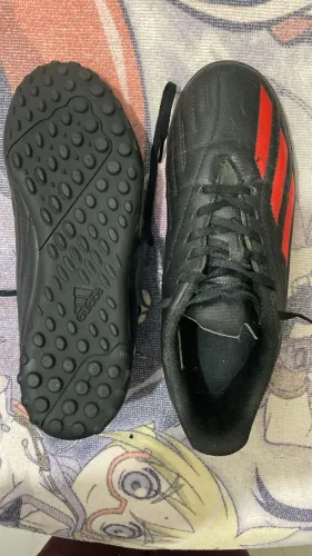 CHUTEIRA ADIDAS TAM 36
