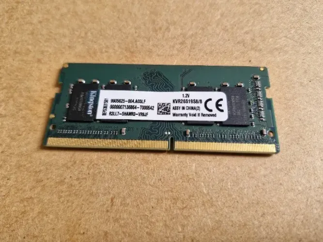 Memória Kingston 8GB DDR4 2666MHz modelo KVR26S19S8/8.