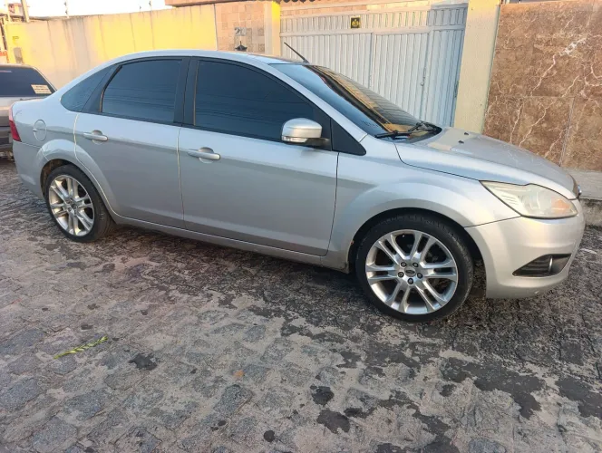 Ford Focus Sedan 2.0 16v/2.0 16V Flex 4P Aut. 2013