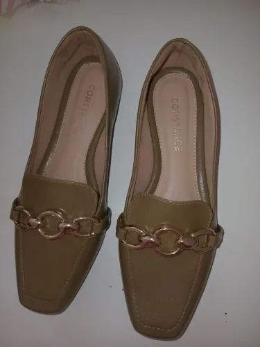 Sapato feminino Constança tamanho 33 lindo