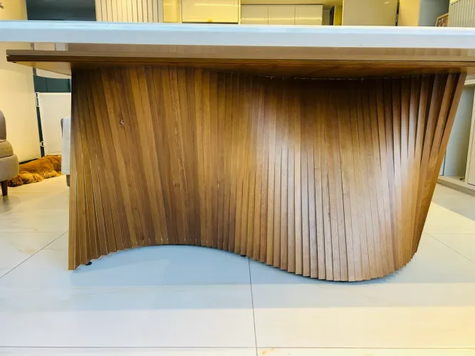 Mesa de jantar de madeira maciça Tampa de vidro!