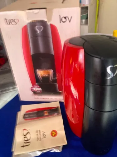 Cafeteira Expresso <br>Cafeteia Expresso <br>Três Corações Lov <br>Basic Vermelha 127V<br>Nota fiscal.