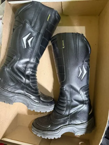 bota kalucci