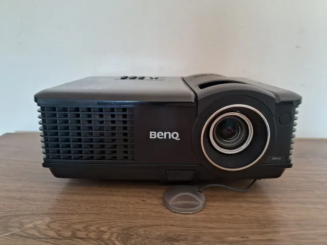Projetor Benq MP515