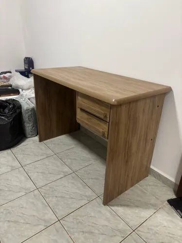 Vendo mesa de escritório ótimo estado