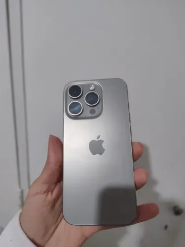 iPhone 15 Pro Cinza Espacial