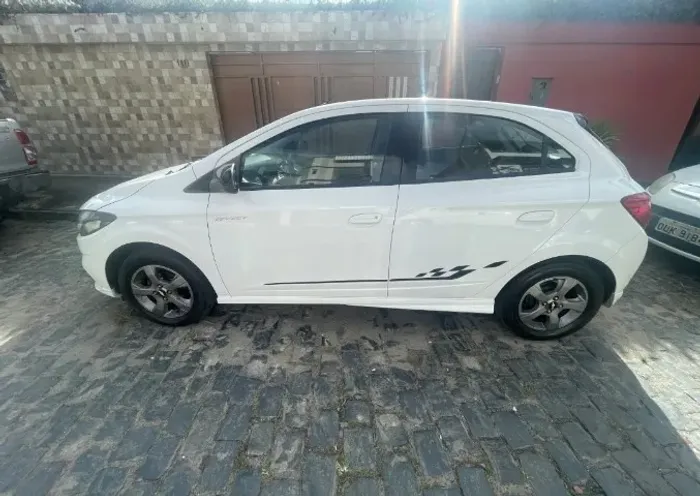 Chevrolet Onix Hatch Effect 1.4 8V Flex Mec. 4P 2018