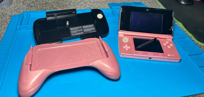 Nintendo 3DS + Circlepad pro