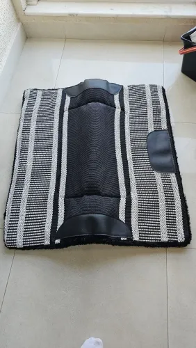 Título: Manta Indiana Grossa para Cavalo 80x80 - Produto Novo | Envio Imediato