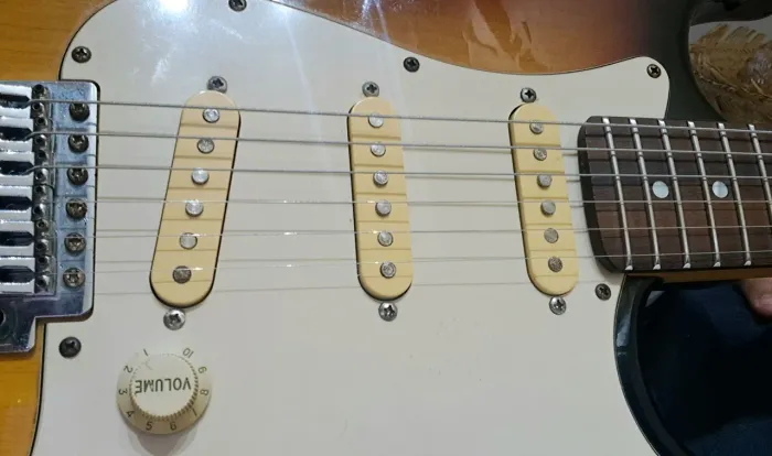 Set de Captadores Fender Japan Cerâmicos Strato SSS