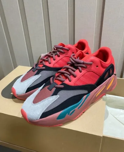 YEEZY 700 V1 Hi RES RED