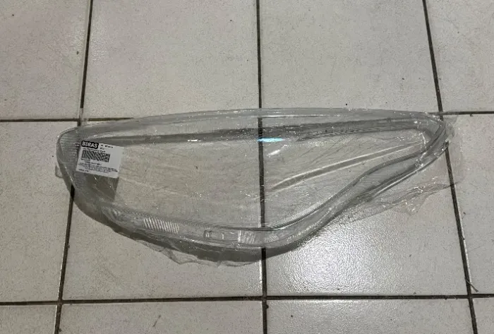 Lente lado esquerdo (motorista) para farol Ford Ka 2015 a 2018