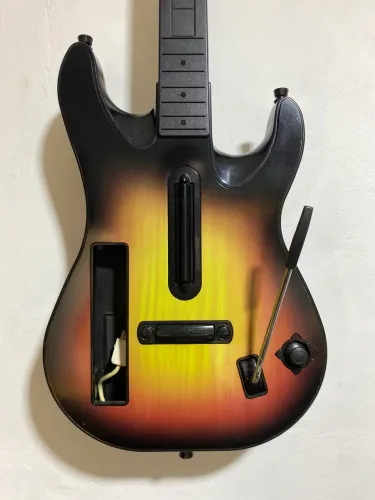 Guitarra Guitar Hero Sunburst Nintendo Wii / PC