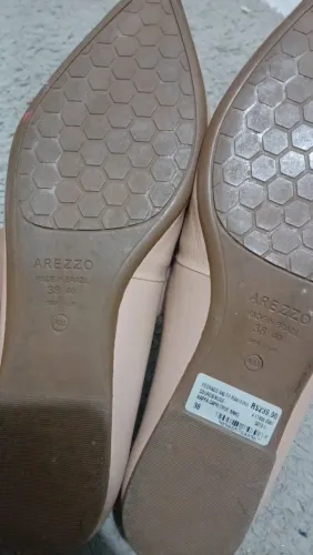 sapatilha/scarpin Arezzo, cor nude/bege, tamanho 38, usado e em bom estado.