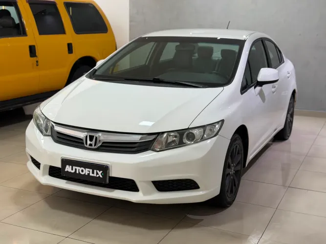 Honda Civic Sedan LXS 1.8/1.8 Flex 16V Aut. 4P 2013