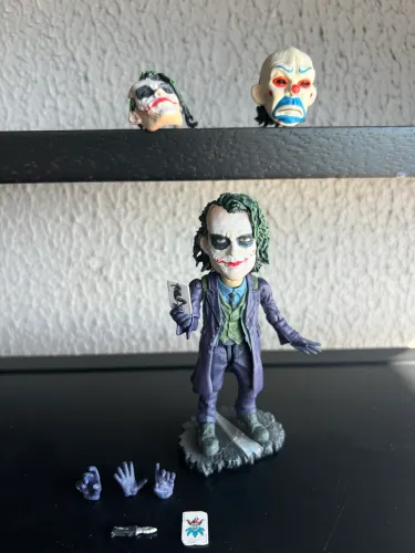 Joker/Coringa Heath Ledger - Action Figure ToysRocka!