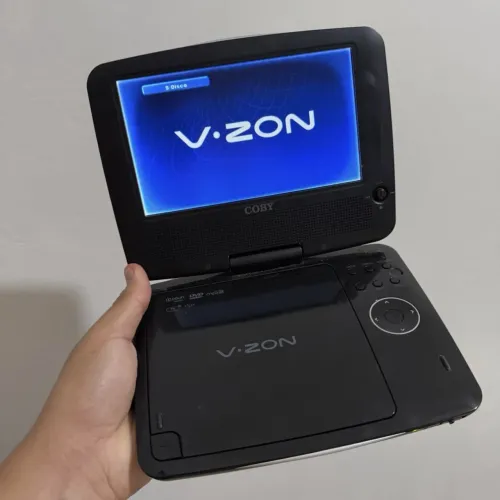 dvd player portátil coby tfdvd7389bt 7"