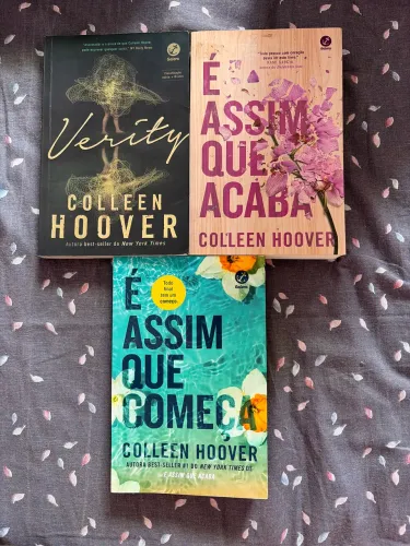 Livros Colleen Hoover - desapego