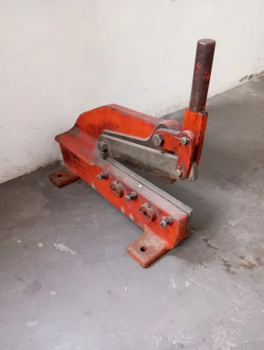 Guilhotina manual